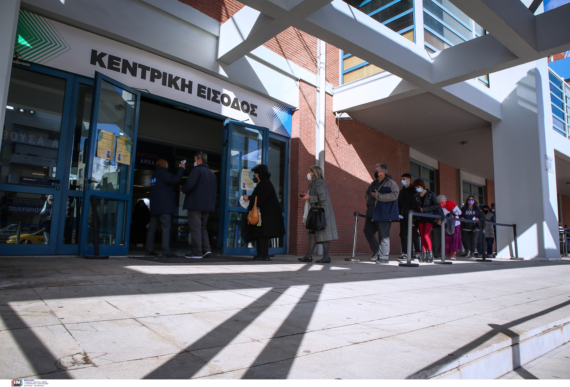 εμβολιασμός-σπριντ-για-την-τρίτη-δόση-561617935