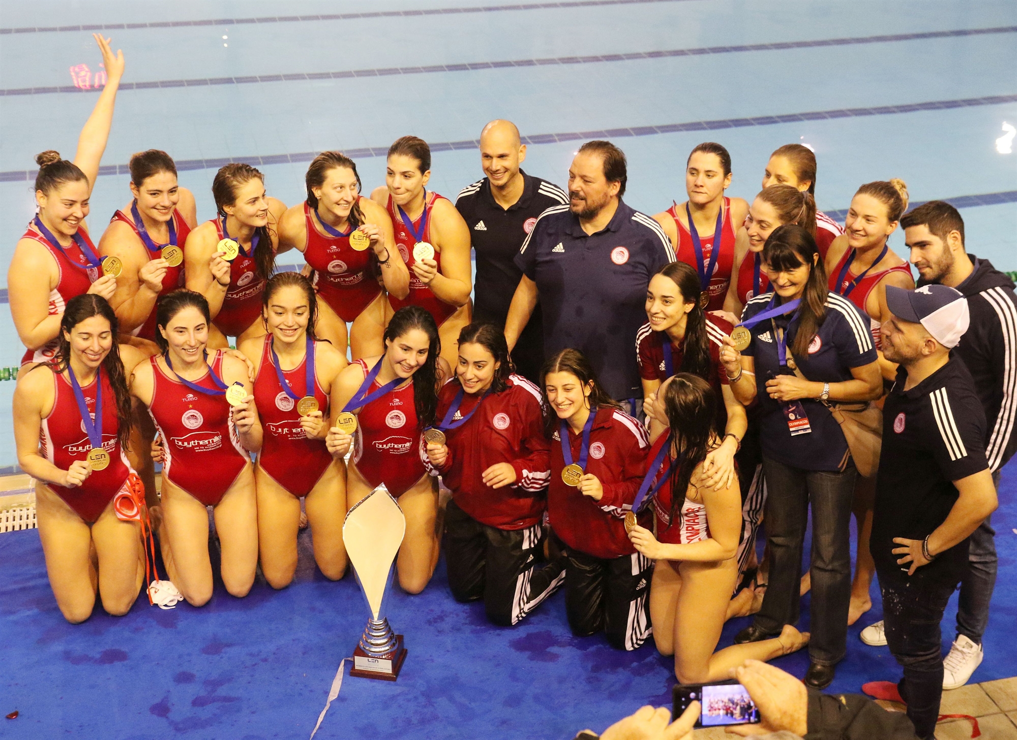 πόλο-σάρωσαν-τα-τρόπαια-χάνει-τον-προπ-561639043