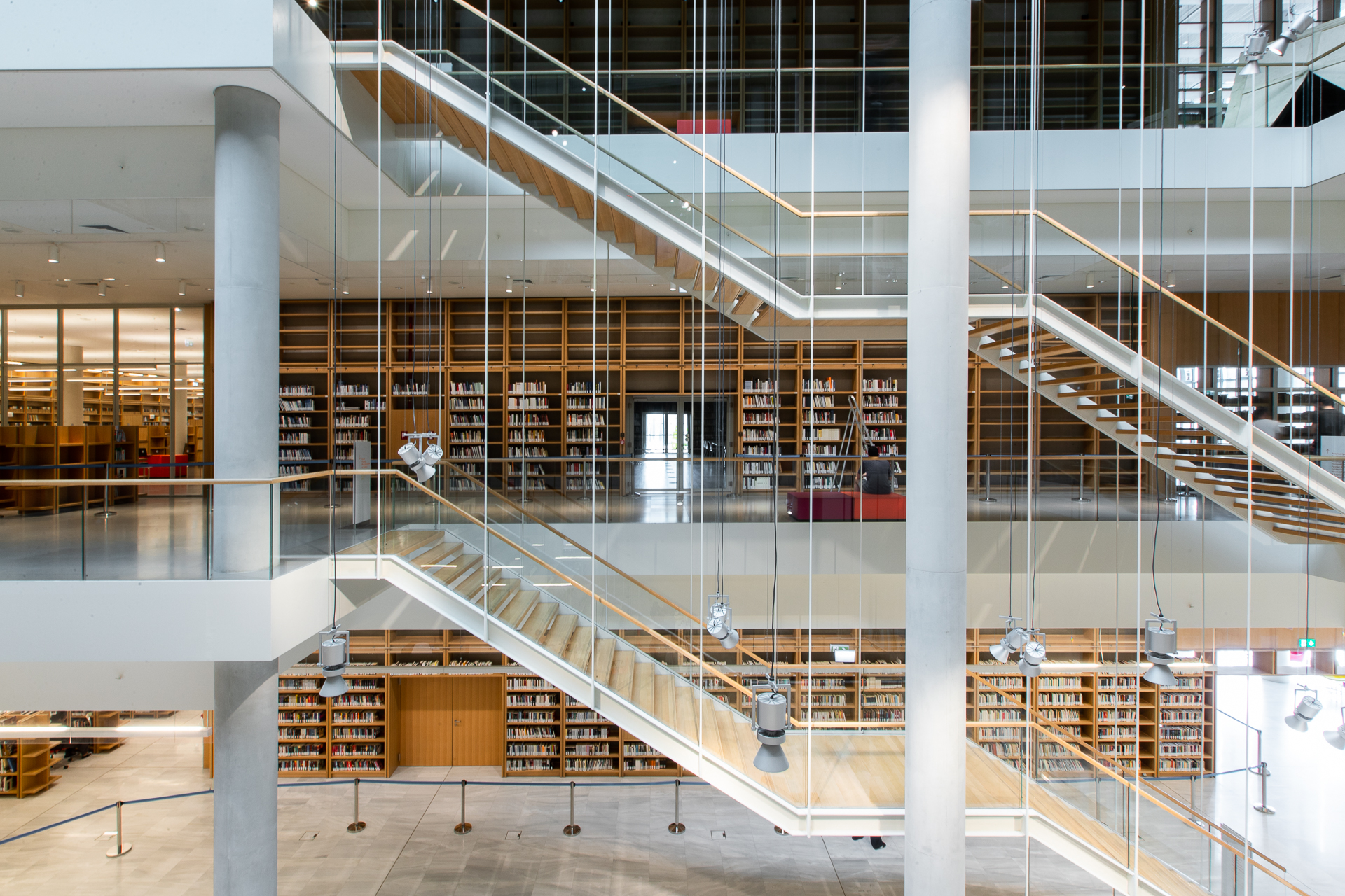 η-πανδημία-έπληξε-και-τις-βιβλιοθήκες-561623692