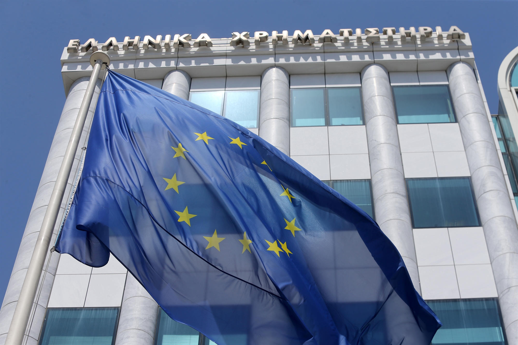 χρηματιστήριο-μια-ανάσα-από-τις-900-μονά-561623989