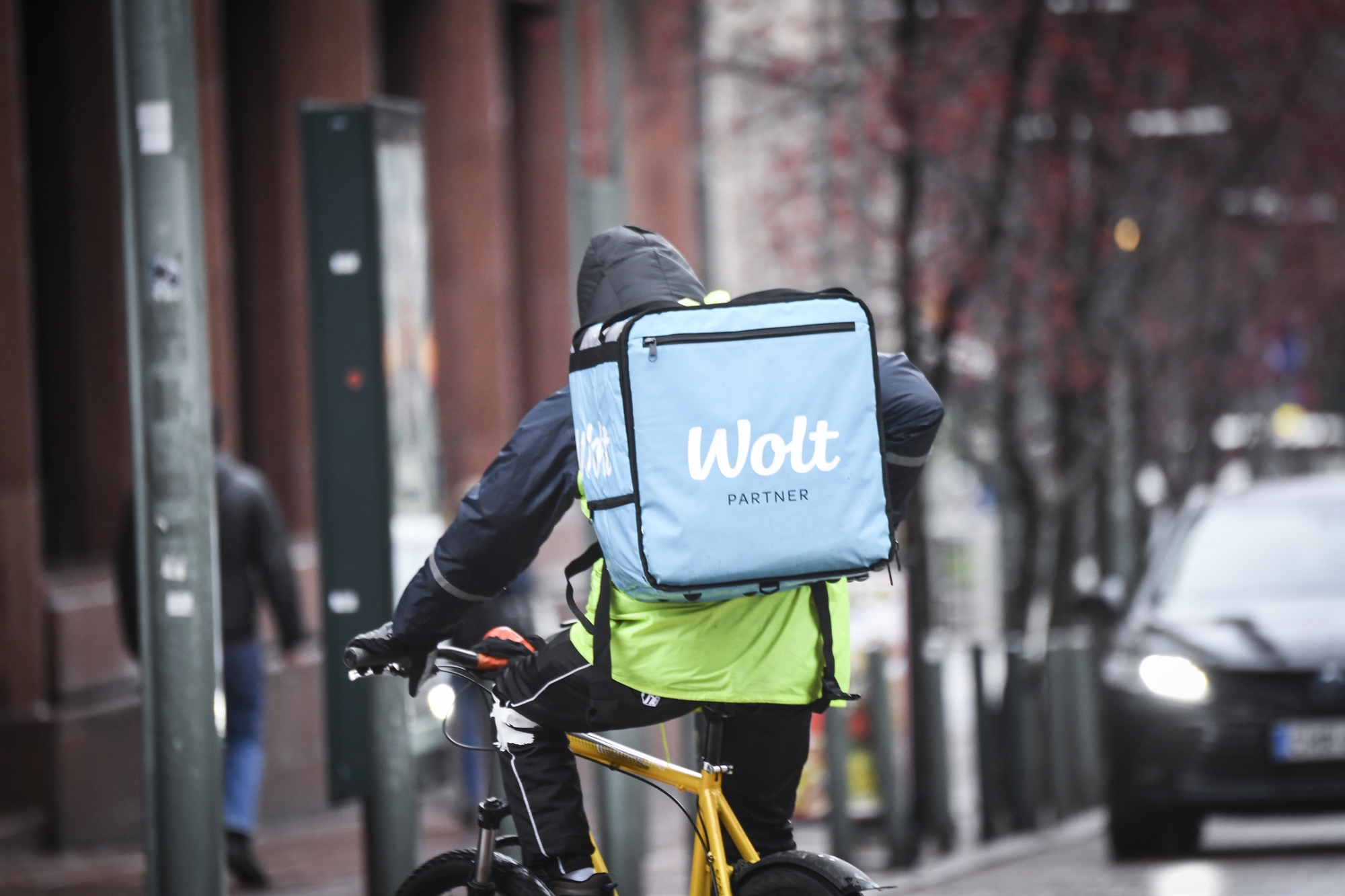 12-000-αιτήσεις-για-delivery-561611539