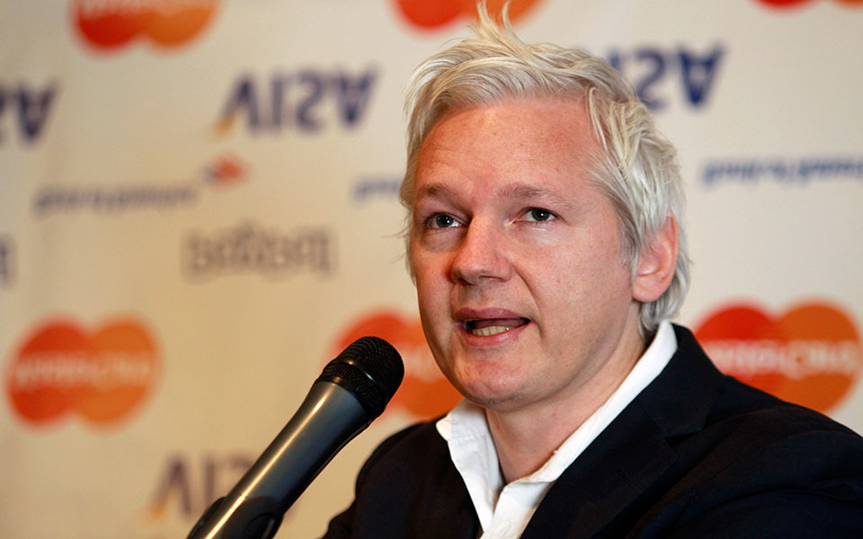 τζούλιαν-ασάνζ-άσκησε-έφεση-στην-απόφ-561644593