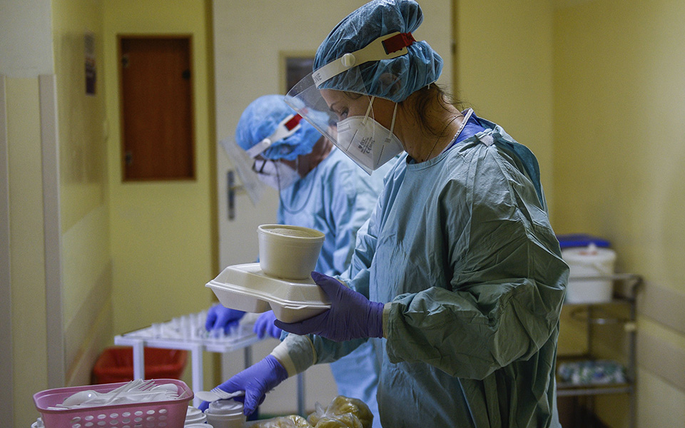 ecdc-ασυμπτωματικά-ή-ήπια-τα-1-686-κρούσματα-τ-561628408