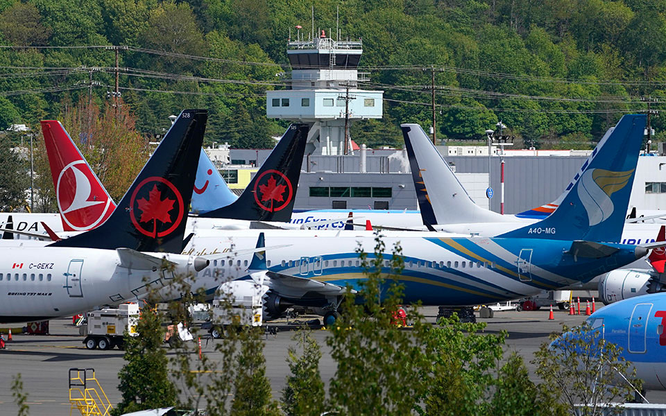 κορωνοϊός-πάνω-από-2-000-πτήσεις-ακυρώθηκ-561645433