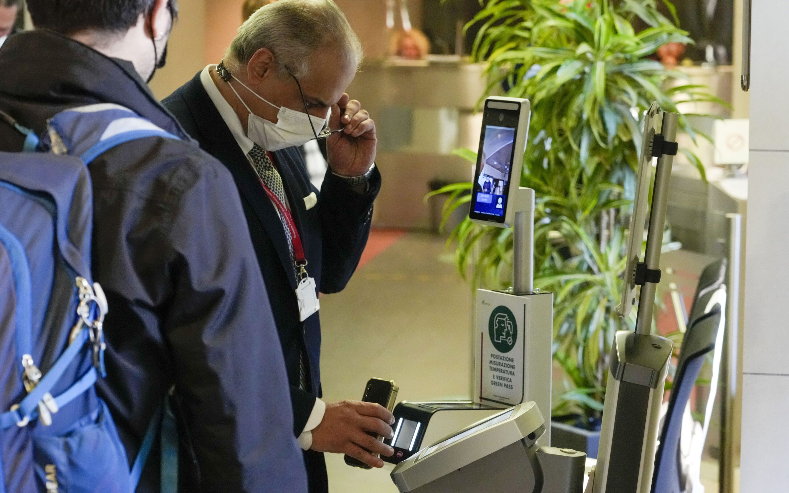 ιταλία-μόνο-με-πράσινο-πάσο-στα-μέσα-561621652