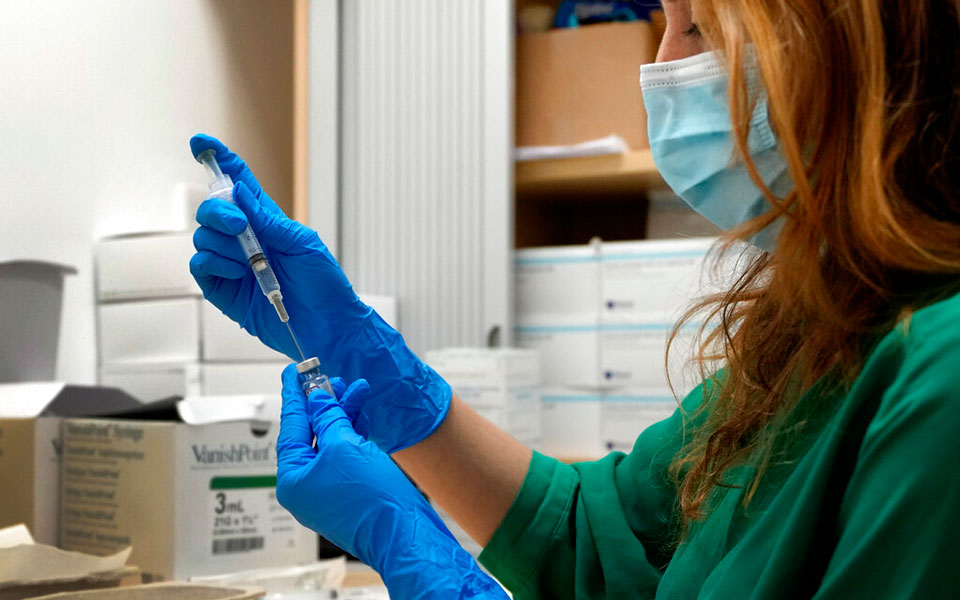 πιερρακάκης-557-000-ραντεβού-τρίτης-και-44-000-πρ-561617185