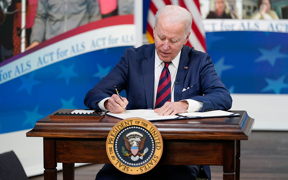 ηπα-νόμος-του-κράτους-κι-επίσημα-το-νομ-561646861