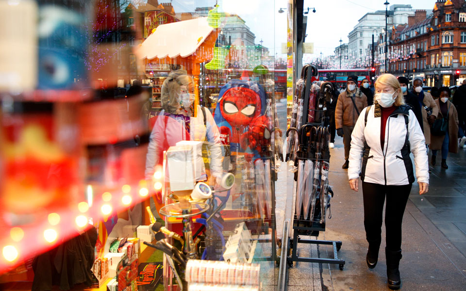 Κορωνοϊός: Στη δίνη της «Όμικρον» ο πλανήτης – Ρεκόρ κρουσμάτων φέρνει η νέα μετάλλαξη-2