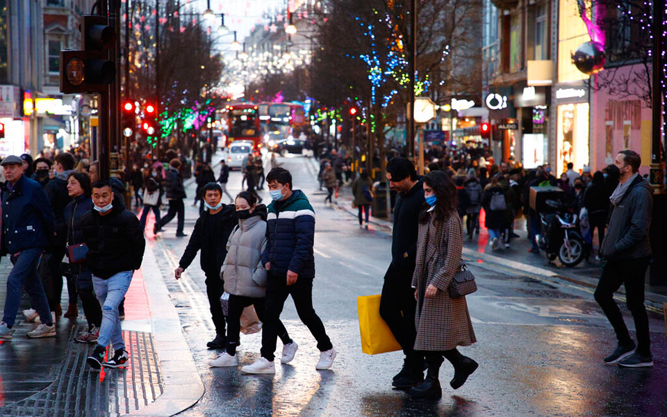 όμικρον-ραγδαία-αύξηση-κρουσμάτων-561649624