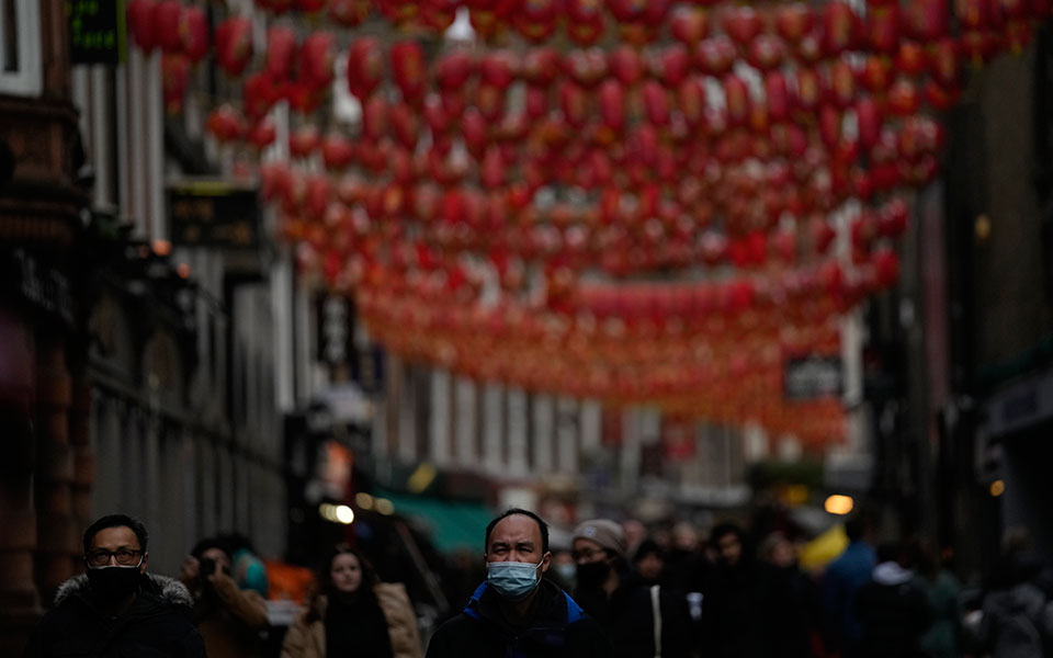 έρευνα-η-όμικρον-ίσως-οδηγεί-σε-προστα-561648445