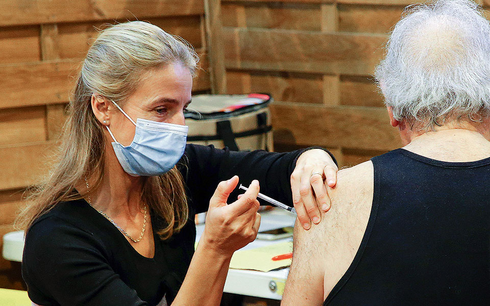 μετάλλαξη-όμικρον-αποσπασματική-α-561610249