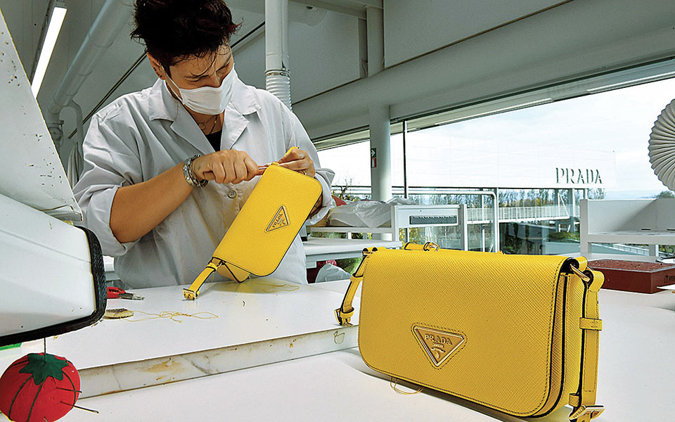 prada-και-από-δεύτερο-χέρι-561611944