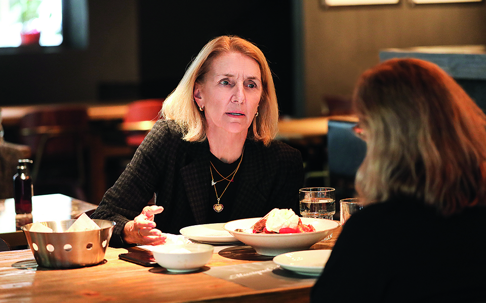 Αλεξάνδρα Μαρτίνου: Η ευθύνη τού να προσφέρεις…-1