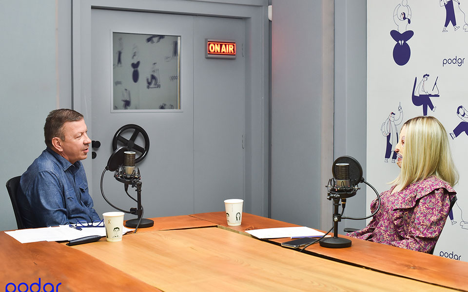 podcast-με-την-ιωάννα-παλιοσπύρου-το-βιτριό-561619687