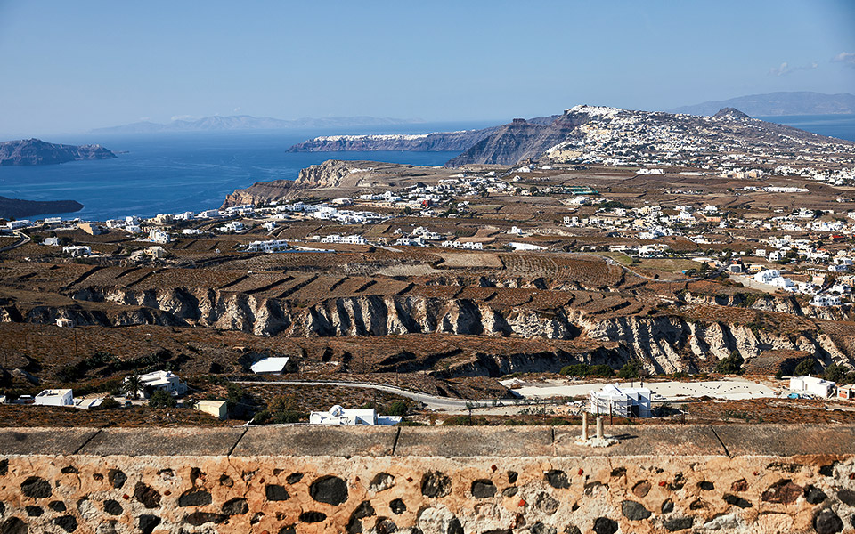 στον-χριστουγεννιάτικο-οινοχόο-σαντ-561633037
