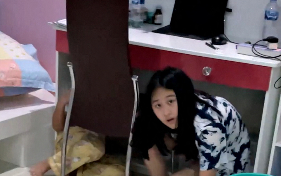 ινδονησία-σεισμός-73-βαθμών-προειδοπ-561629227