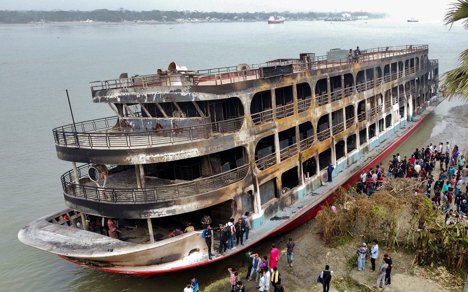 μπανγκλαντές-τραγωδία-σε-πορθμείο-με-561644833