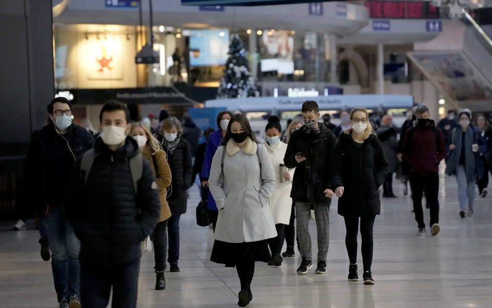 α-φάουτσι-τα-ταξίδια-θα-αυξήσουν-τον-κ-561637717