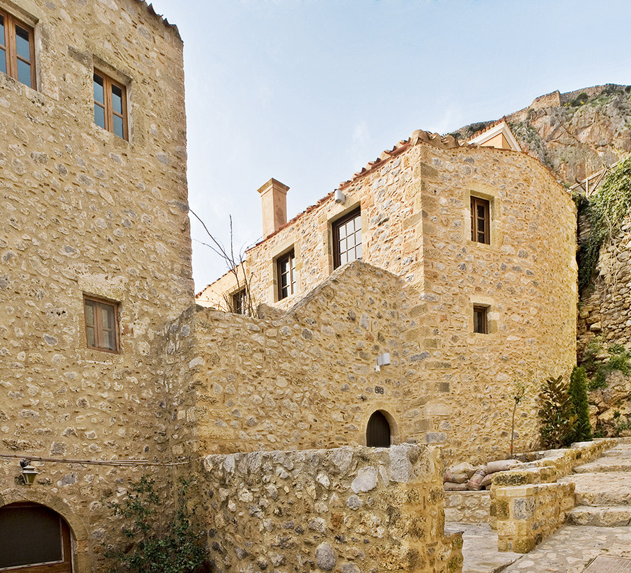 60 ξενώνες για τον χειμώνα-30