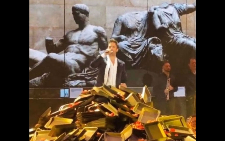 τα-λουλούδια-στην-περσεφόνη-από-μένα-561620902