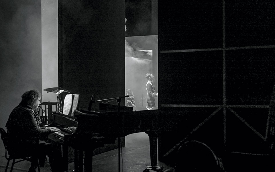 Στα παρασκήνια του Kαρυοθραύστη-1