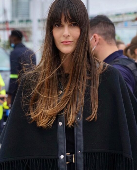 Ολόισια μαλλιά: Πώς θα τα πετύχετε στο σπίτι σαν επαγγελματίες;-2