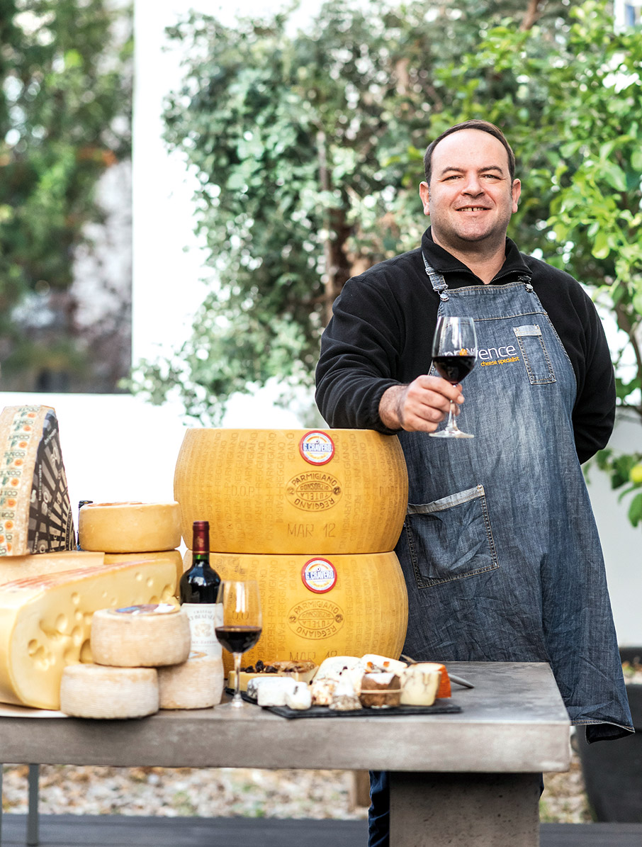 Εδώ αρχίζει το γιορτινό τραπέζι-6