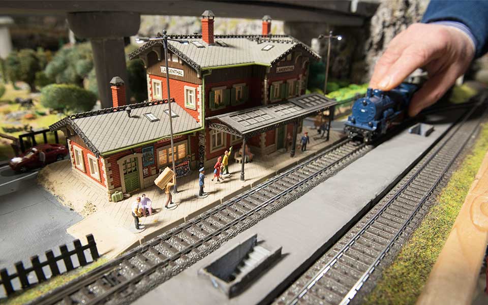 Χριστούγεννα, ώρα για μοντελισμό-1