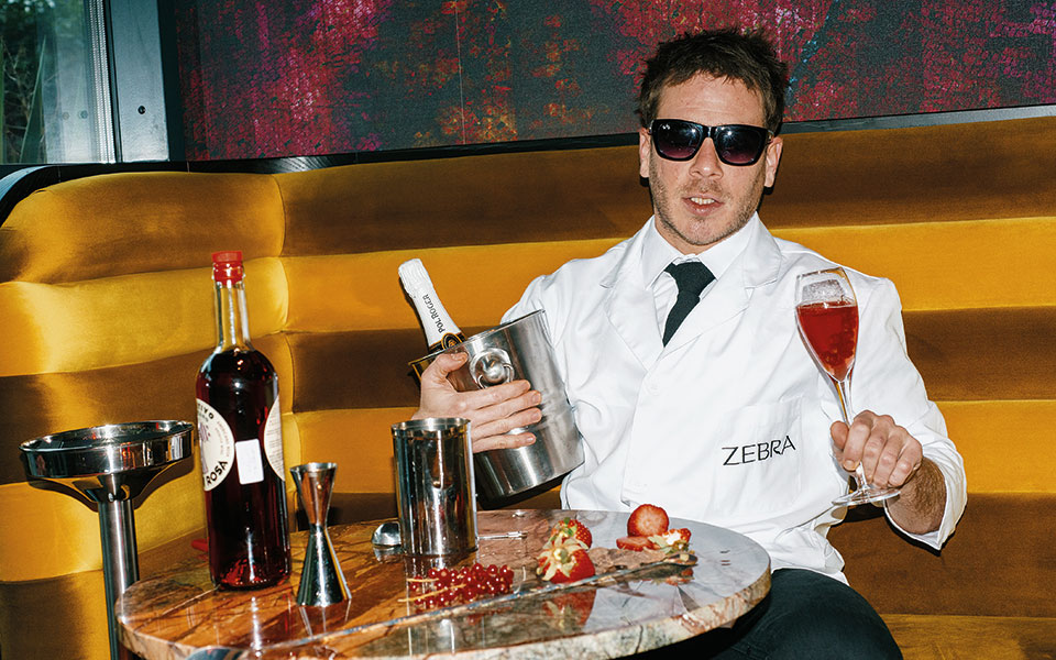 κερνάμε-κοκτέιλ-561652240