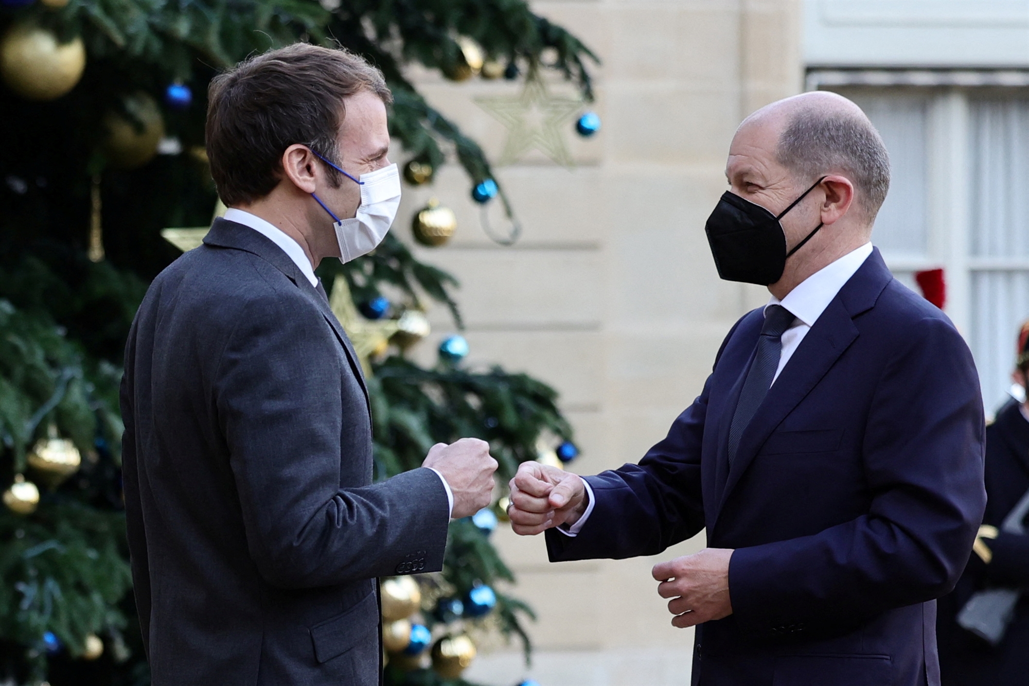 η-ευρώπη-στην-εποχή-του-διπόλου-μακρόν-561625747