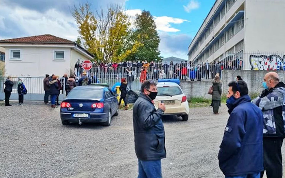 «Θεματοφύλακες του Συντάγματος»: Κακουργηματική δίωξη σε βάρος των 11 συλληφθέντων-1