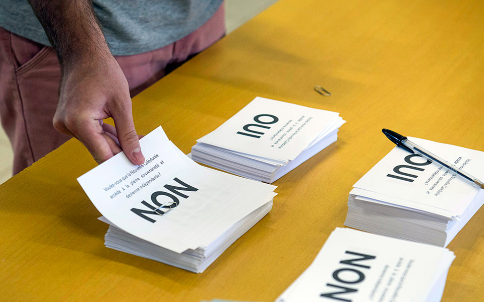 ταραχές-με-νεκρούς-στη-νέα-καληδονία-σ-561627331