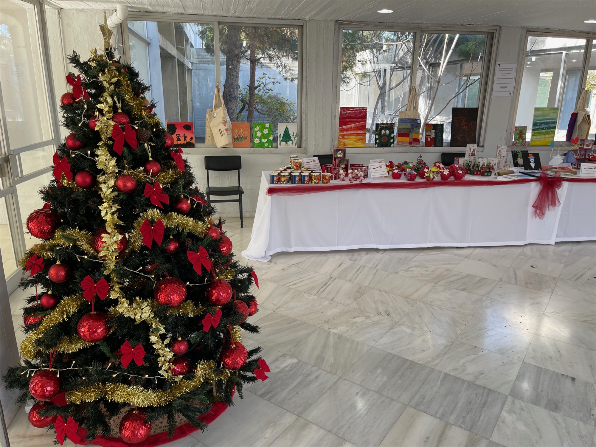 H Θεολογική Σχολή Αθηνών υποδέχεται τους νέους φοιτητές με μια φιλανθρωπική δράση-2