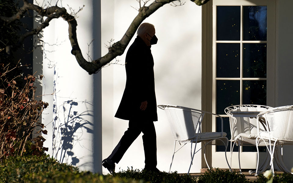 ηπα-ο-μπάιντεν-υποβλήθηκε-σε-τεστ-για-covid-561641785