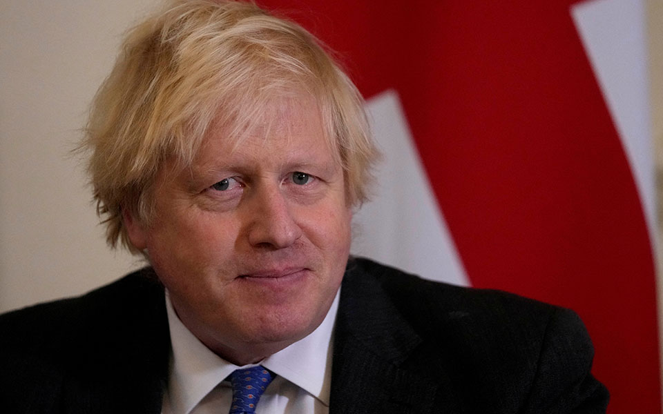 τζόνσον-εμβολιαστείτε-είναι-ένα-κατα-561644893