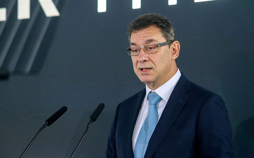 άλμπερτ-μπουρλά-ο-επιχειρηματίας-της-561646189