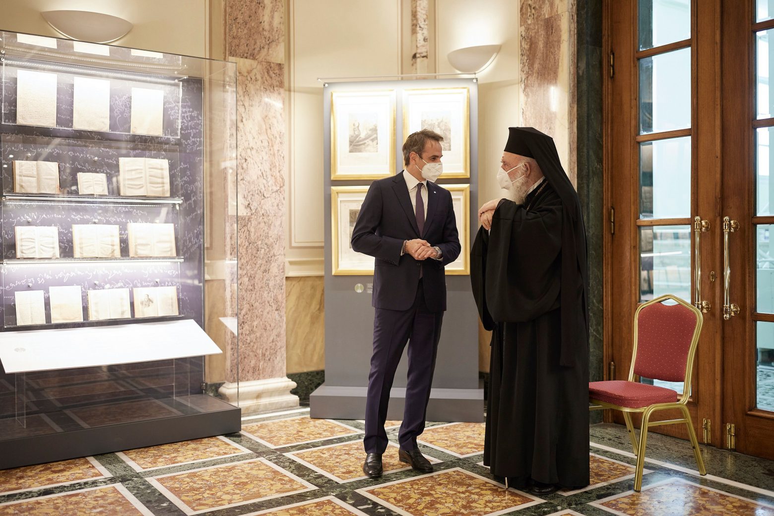 εκκλησία-μονιμοποιούνται-4-000-ιερείς-561621946