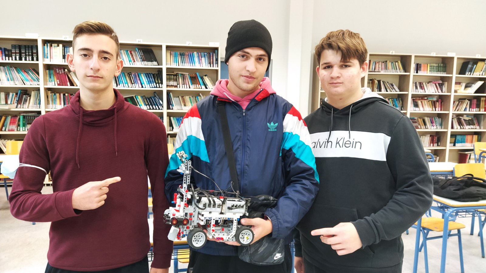 πράσινες-ρομποτικές-λύσεις-από-μαθητ-561609538