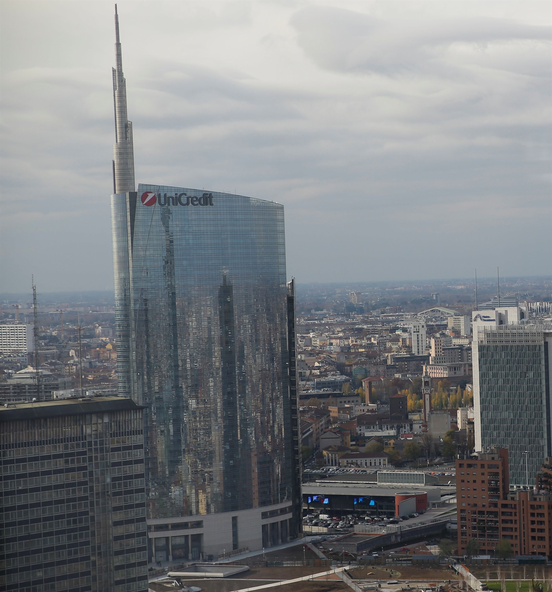 σε-πτωτική-τροχιά-το-ελληνικό-χρέος-561625369