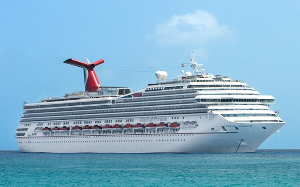 πανδημία-60-κρουαζιερόπλοια-στο-μικρο-561646369