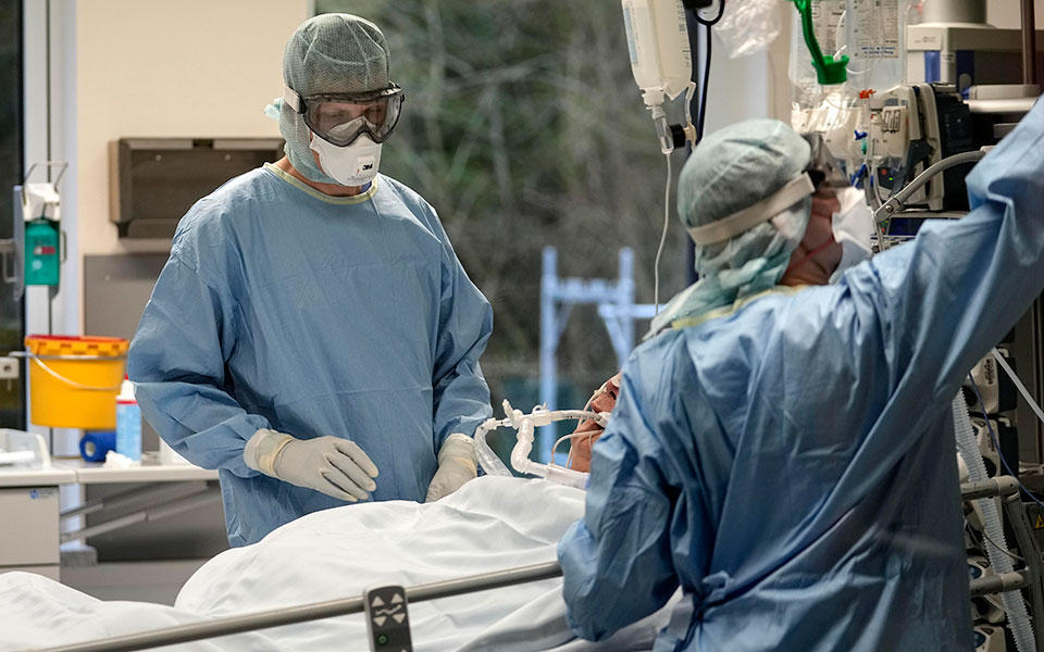 κορωνοϊός-4-345-κρούσματα-63-θάνατοι-684-διασω-561637363