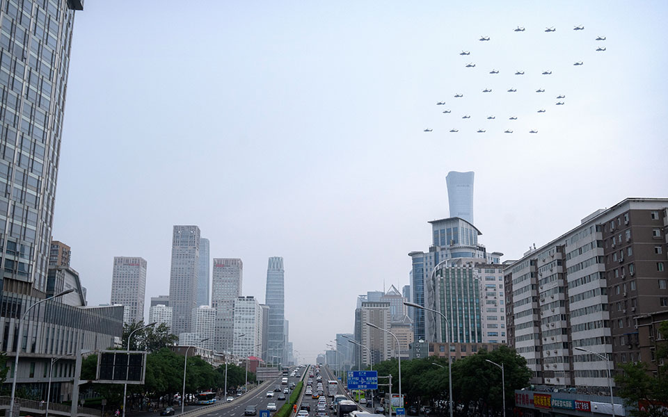 κίνα-πώς-κατάφερε-να-ελέγξει-τις-καιρι-561617116