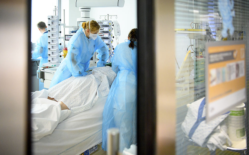 κορωνοϊός-5-641-νέα-κρούσματα-σήμερα-στην-561641548