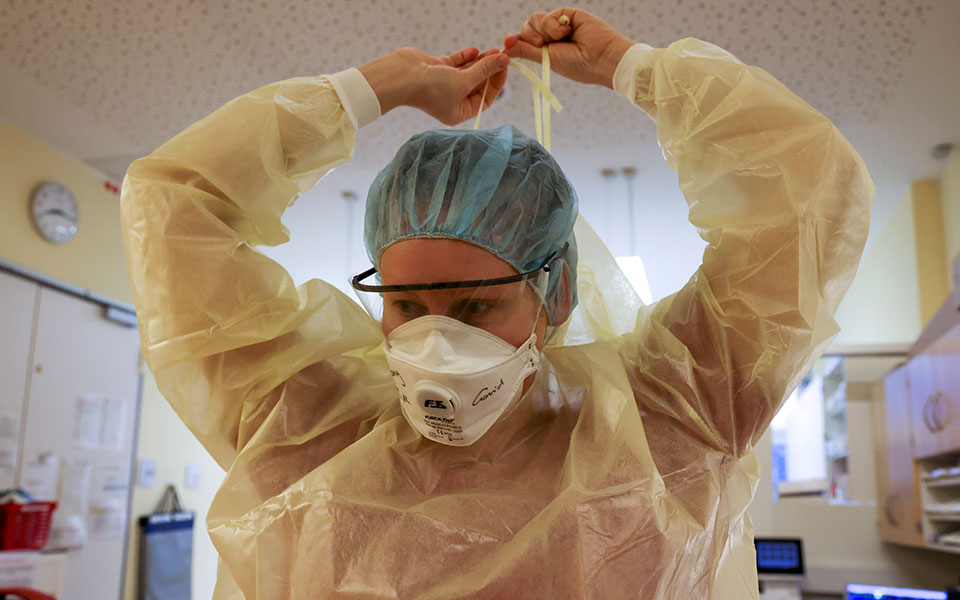 κορωνοϊός-4-943-νέα-κρούσματα-116-θάνατοι-714-δ-561617350