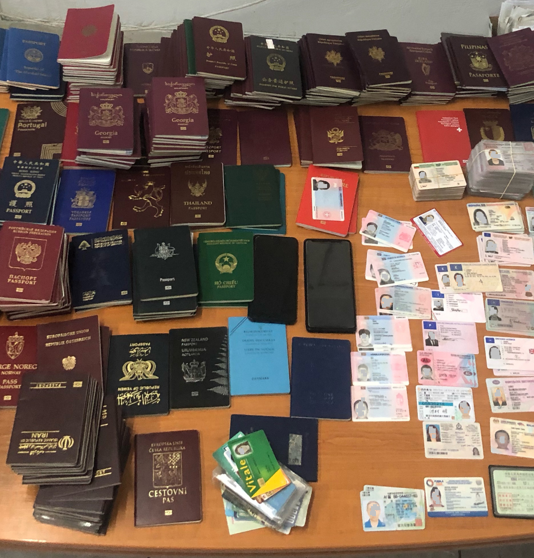 οι-ανώνυμες-επιστολές-που-αποκάλυψαν-561612886