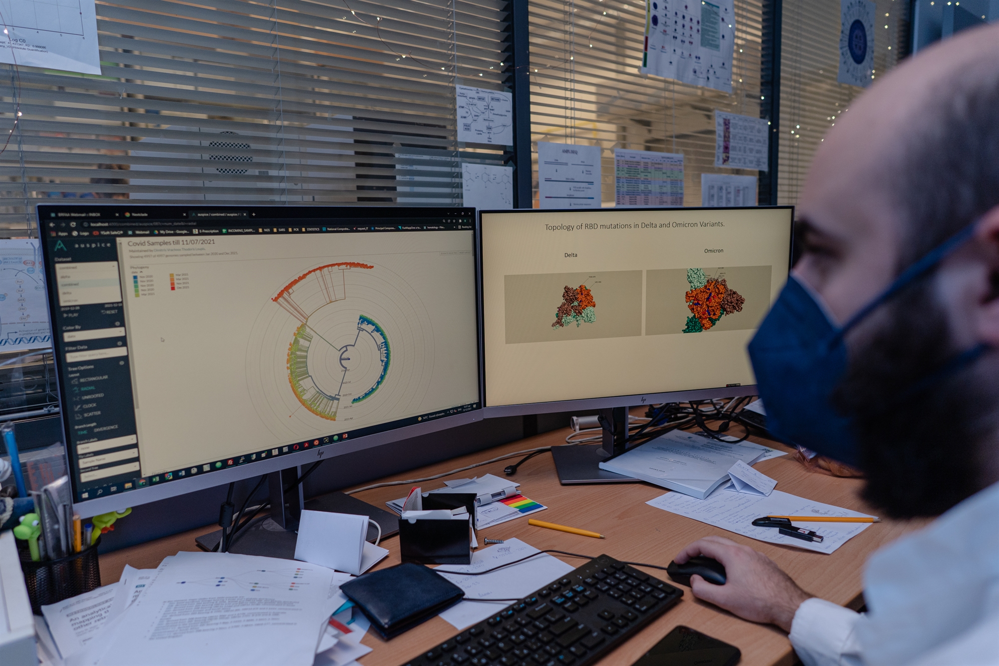 κορωνοϊός-στο-στρατηγείο-εντοπισμού-561635962