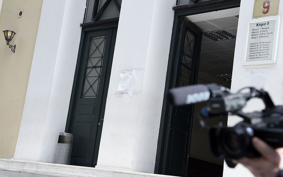 dr-kontos-διακόπηκε-για-αύριο-η-δίκη-μετά-απ-561617179