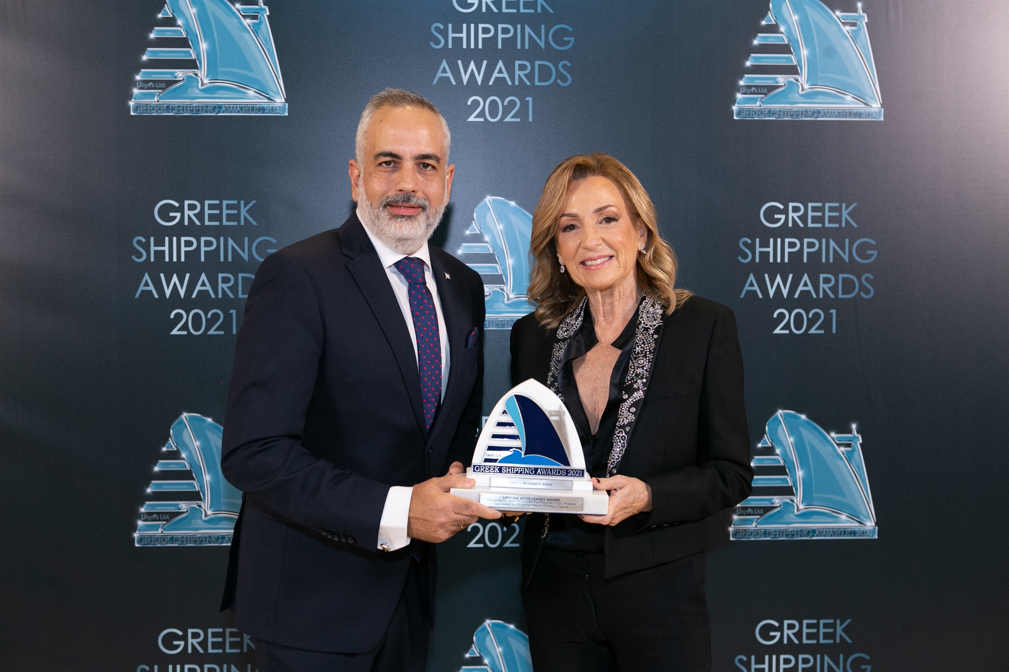 απαρτία-της-ναυτιλιακής-οικογένειας-561617986