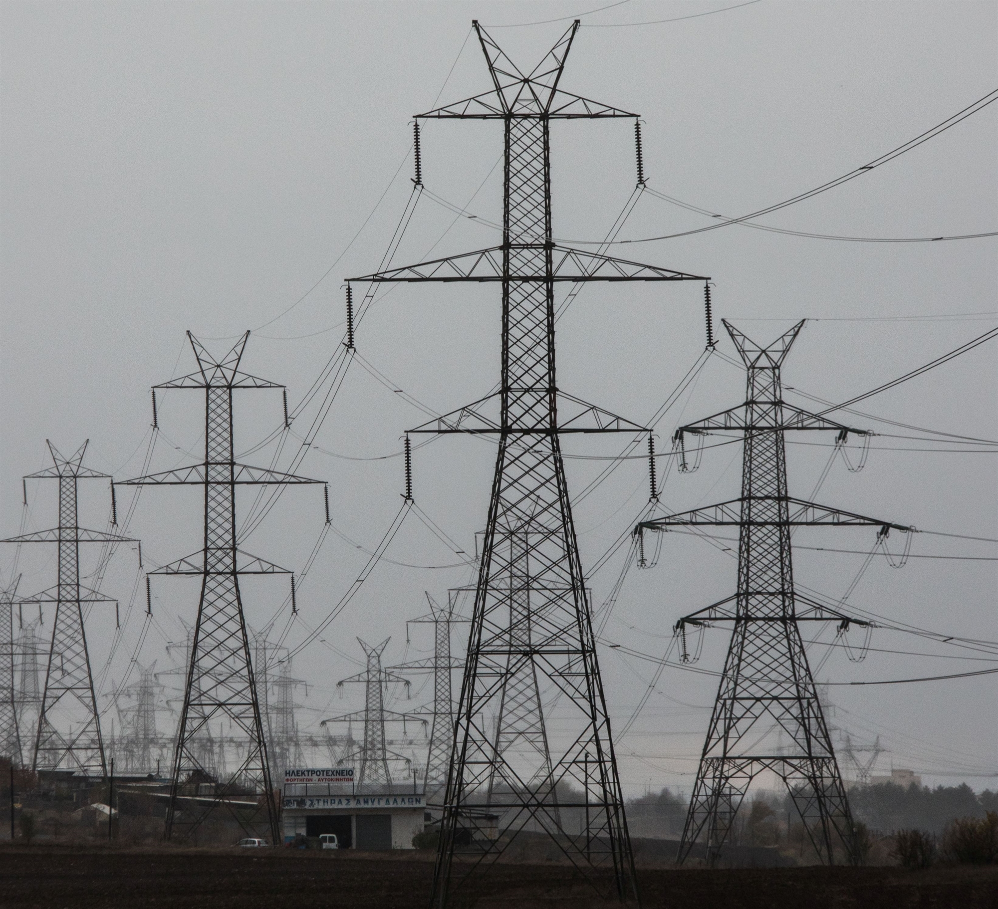 to-ακριβό-ρεύμα-αυξάνει-το-κόστος-παραγω-561609946