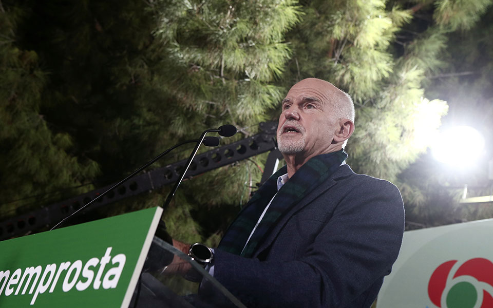 Υπαναχώρηση Παπανδρέου: Δεν μίλησα για νοθεία-1